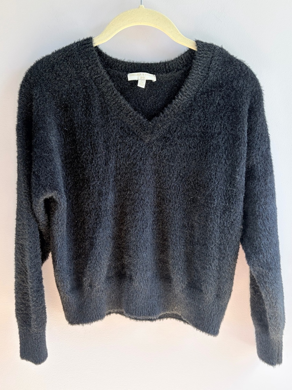 Chelsea & Violet Sweater Black Soft V Neck Casual Layering Winter Fall EUC L 14